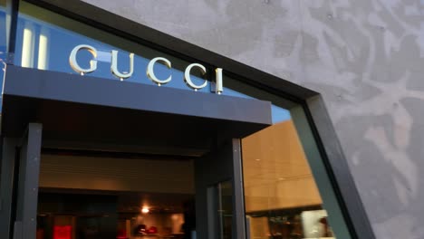 gucci store exterior