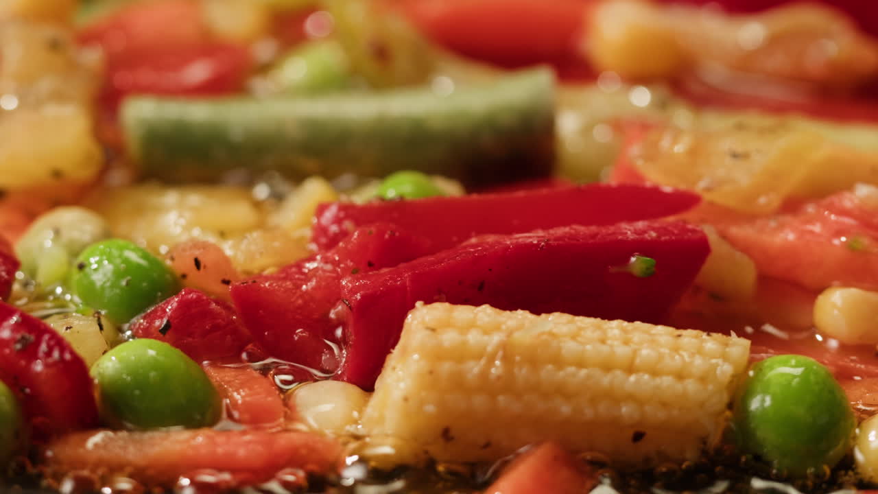 혼합 된 채소 요리