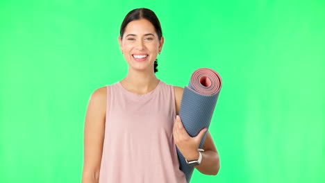 mujer, cara y sonrisa con yoga y pantalla verde