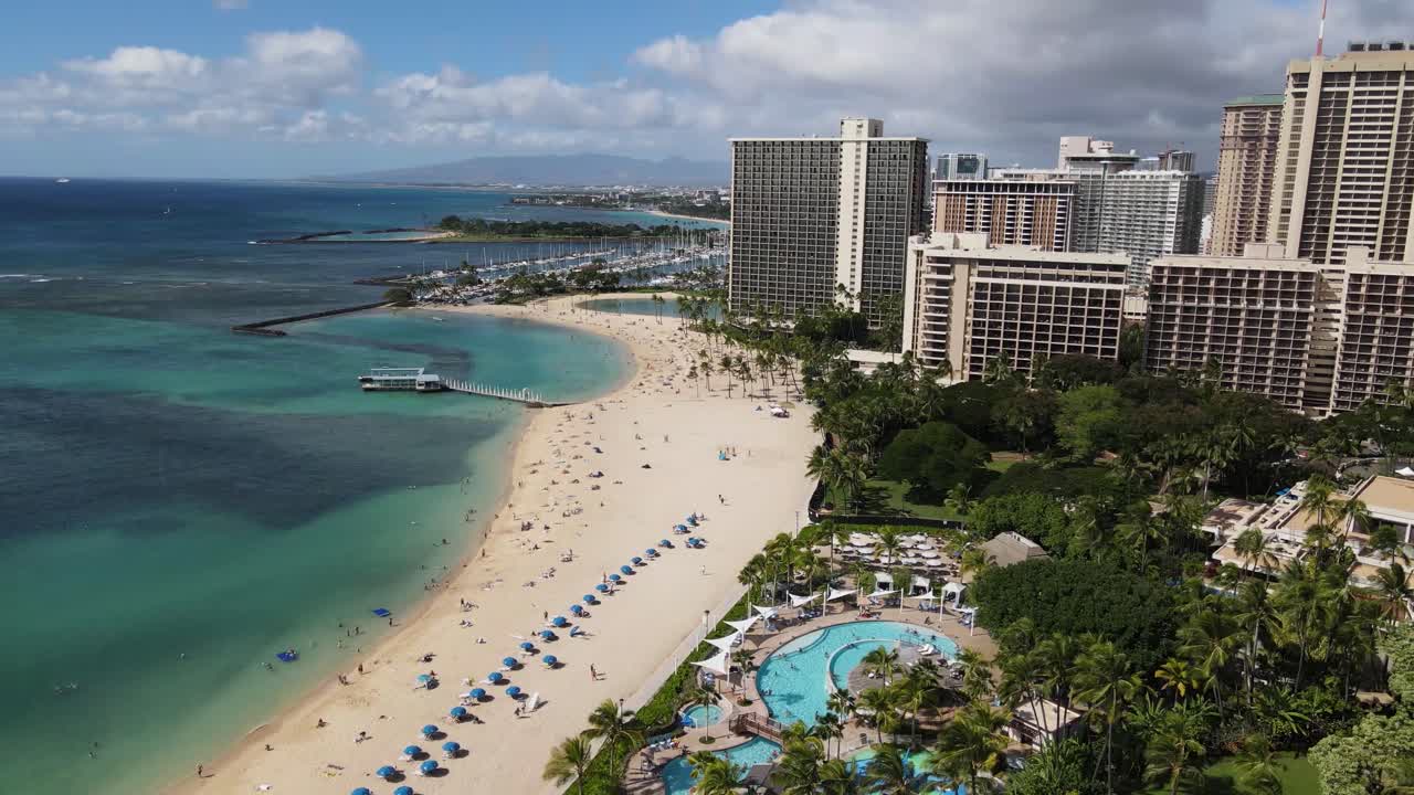 The gorgeous beaches of Honolulu in&nbsp;Hawaii