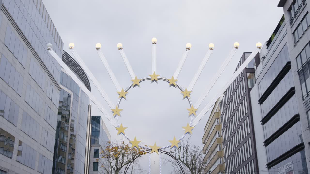 monumento a las víctimas de los ataques terroristas en bruselas, bélgica.