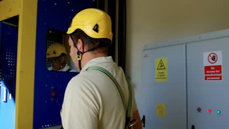 two engineer working inside the wind turbine 4k