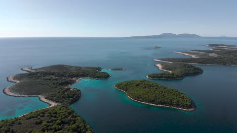 Formación-De-Tierras-De-Islas-Dálmatas-En-El-Archipiélago-En-El-Mar-Adriático,-Antena