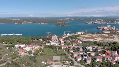 ciudad histórica de istria en la costa del mar adriático de croacia