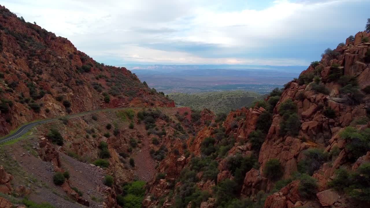 아리조나 주 제롬으로 az-89a를 따라