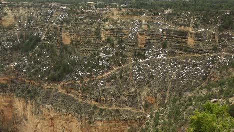 Pan-of-the-Grand-Canyon-and-hiking-trails