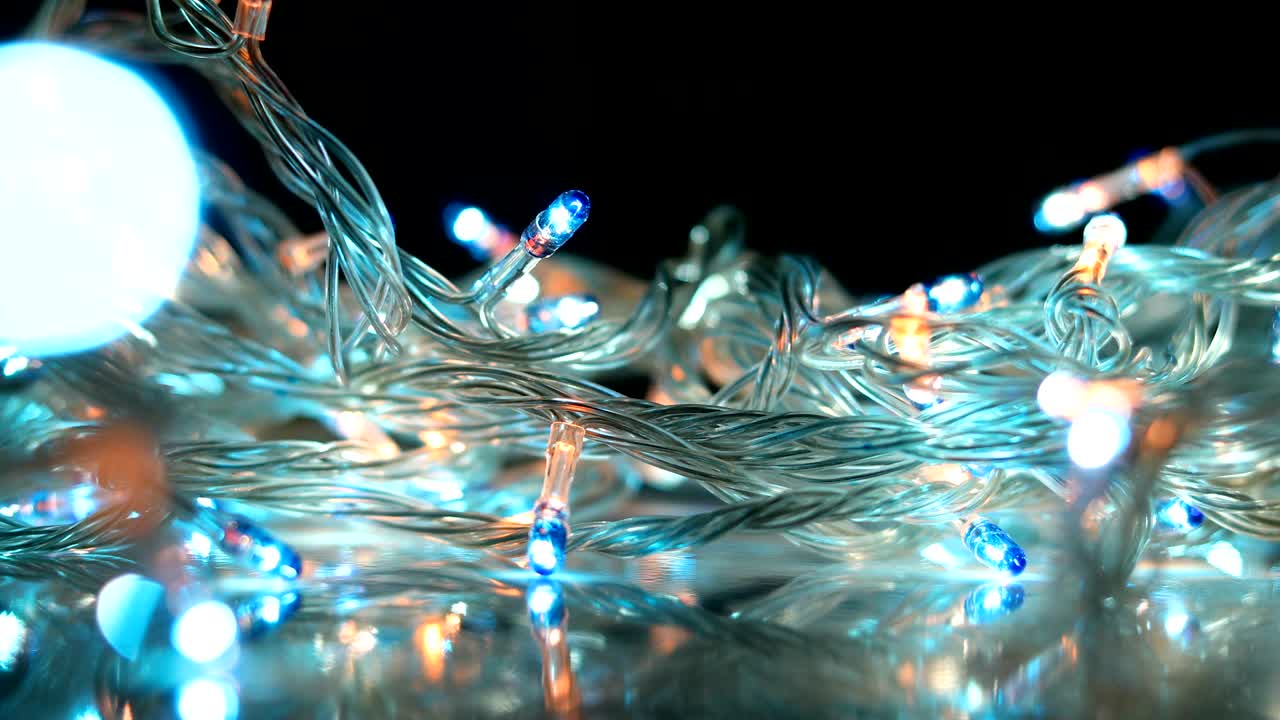 bombilla azul brilla, objetos ornamento decoración fiesta de celebración