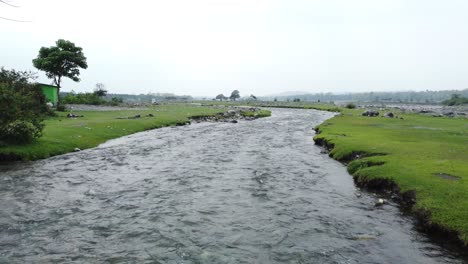 Belleza-Natural-De-La-India-Y-La-Frontera-O-Las-Tierras-Altas-De-Bután