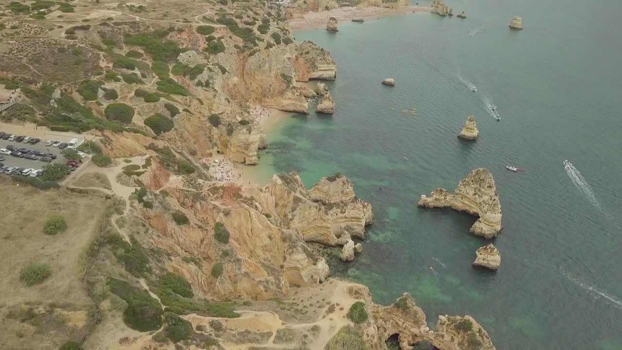 costa del algarve por drone, portugal