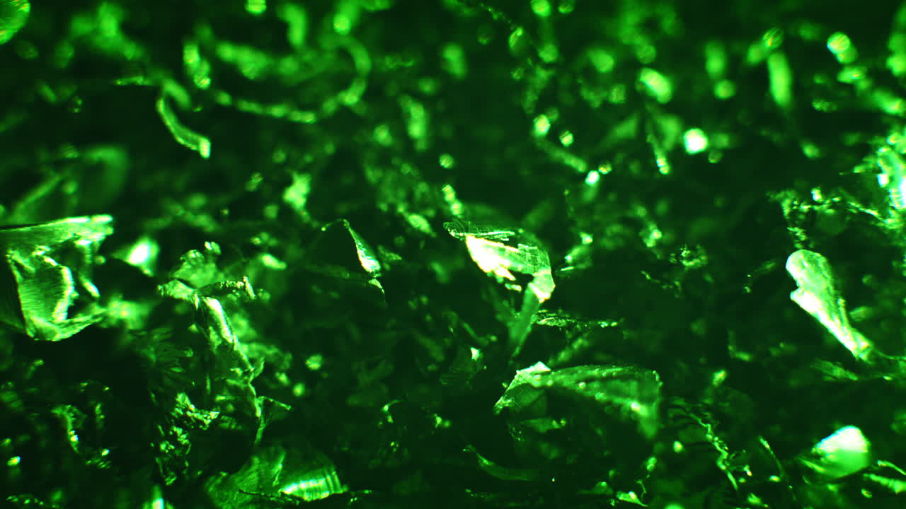 Emerald color metal alloy fillings