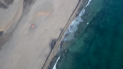 Las-Dunas-De-Arena-Se-Encuentran-Con-El-Océano-Atlántico-5