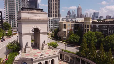 Drone-shot-of-the-Millennium-Gate-Park-at-Atlantic-Station-in-Atlanta,-Georgia