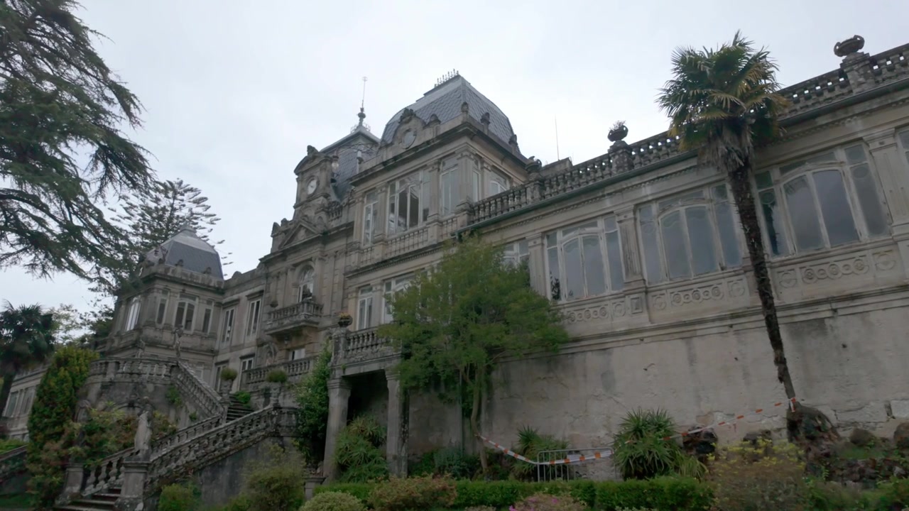 Façade en pierre historique du Pazo Lourizan à Pontevedra, Galice, Espagne