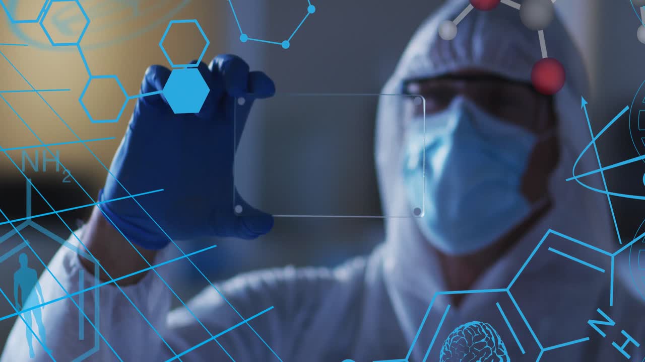 animación del procesamiento de datos médicos sobre un hombre caucásico con máscara facial y traje ppe en la pantalla de retención