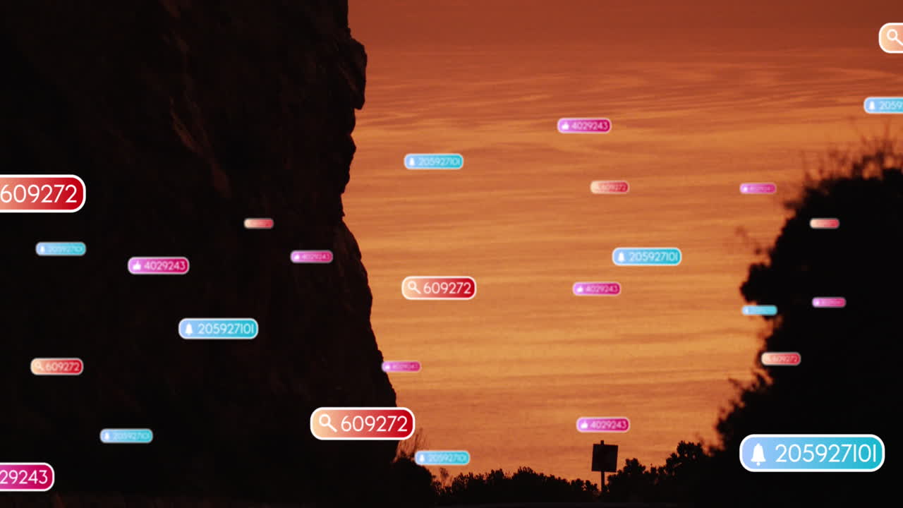 animación de iconos de las redes sociales sobre el paisaje del atardecer.