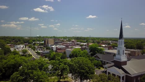 Aerial-flyover-of-Hickory-North-Carolina