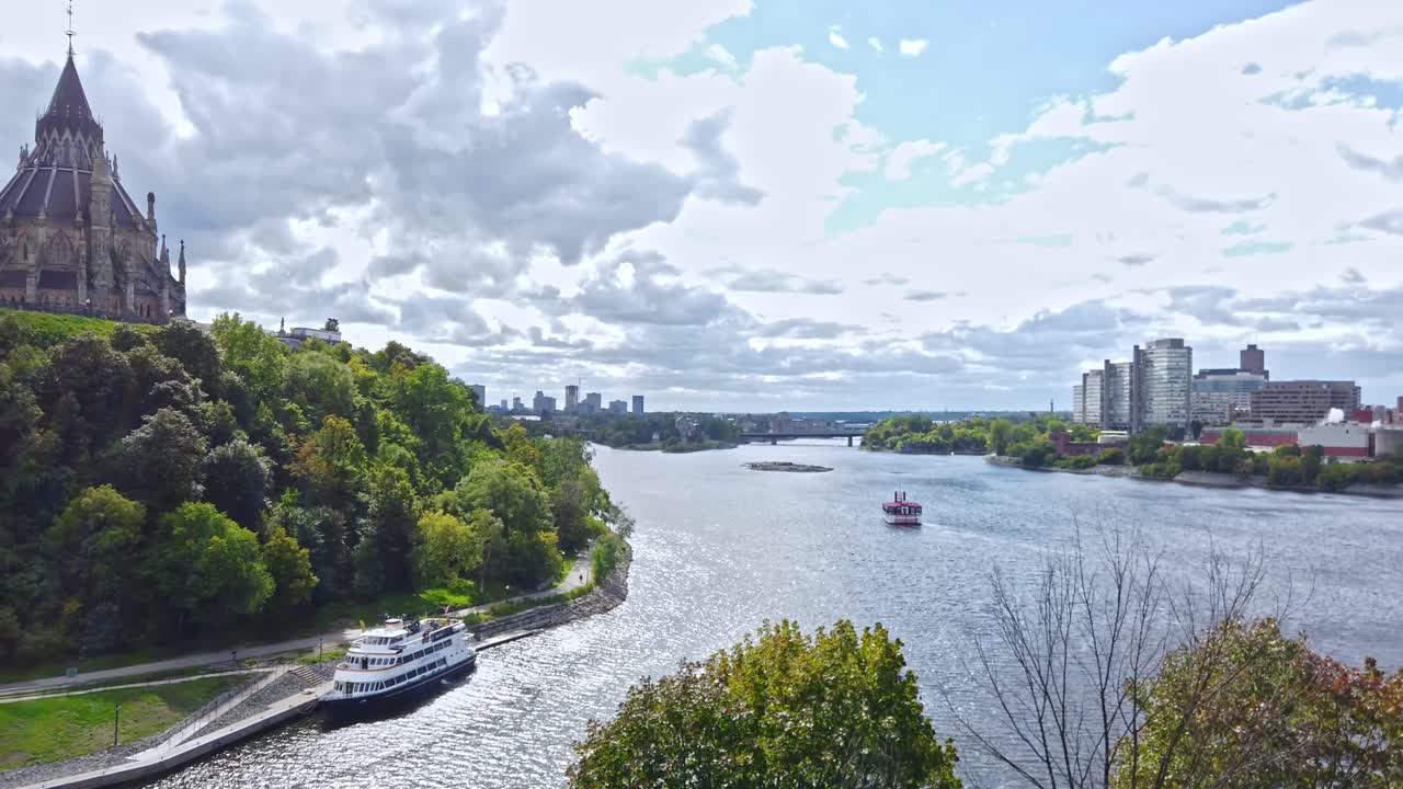 Panoramic view of Parliament Hill and Ottawa river