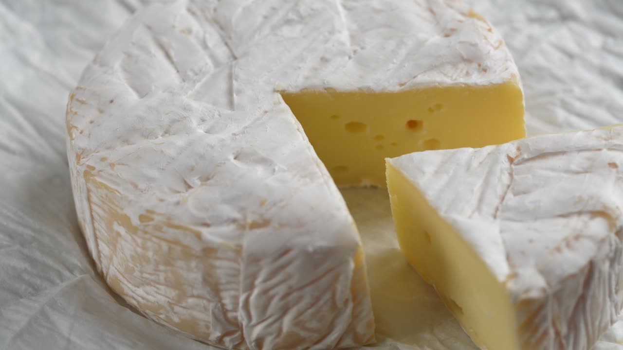 로테이팅 카멘베르 크림 치즈, 클로즈업, 유제품 개념