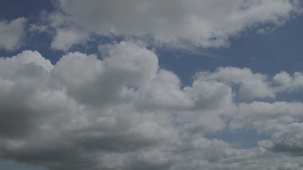 Cloudy sky timelapse