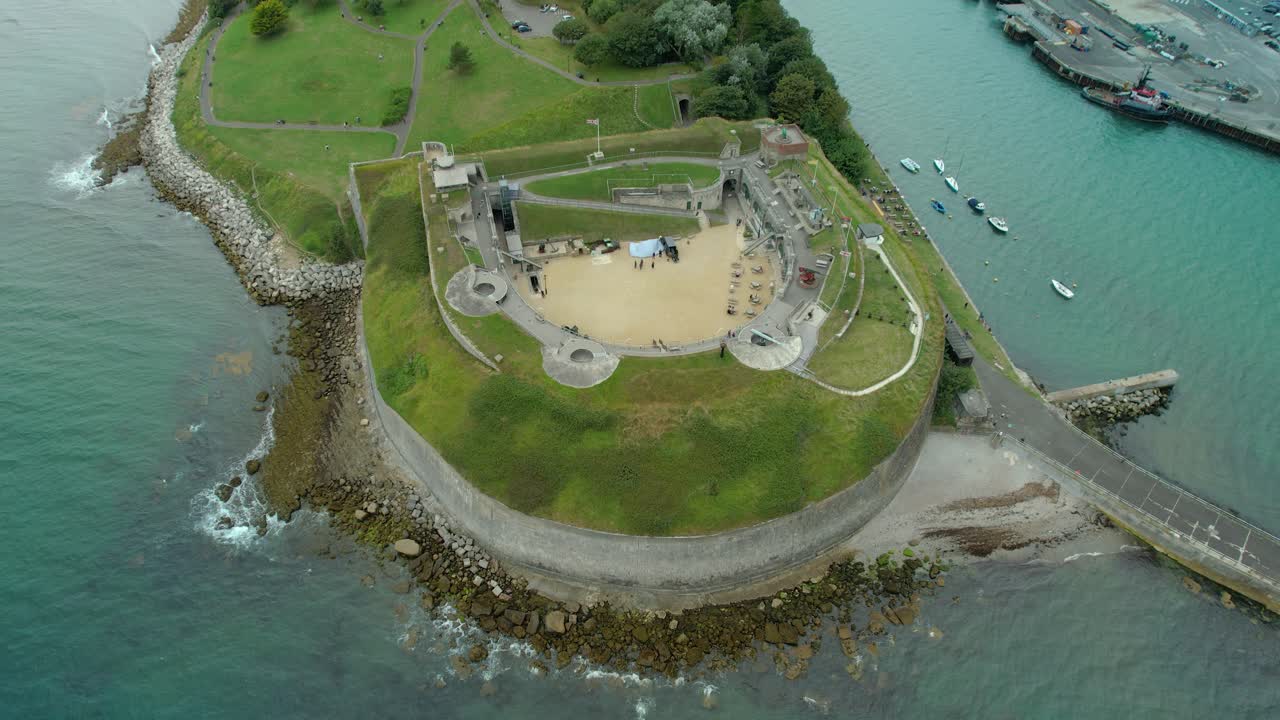 영국 웨이머스의 노더 요새 - 공중 드론 샷