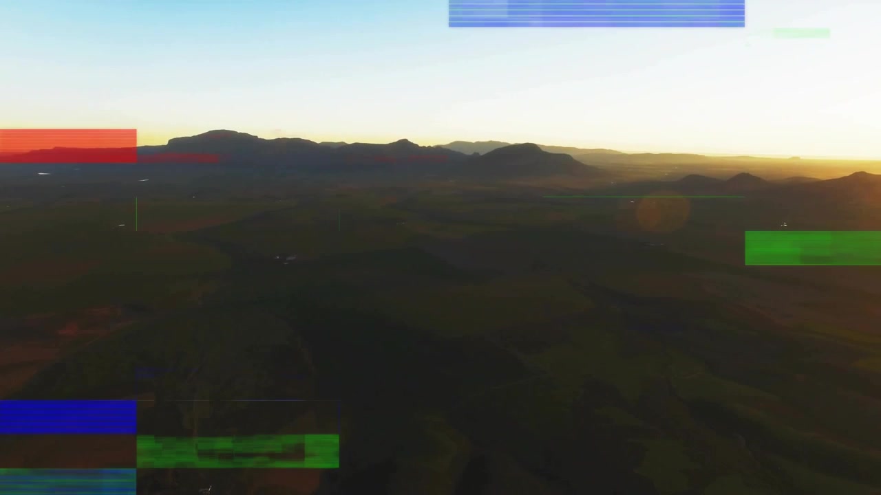 Barre glitch che si spostano su una cornice scura, rivelando l'alba in montagna e mostrando il sorgere del sole.