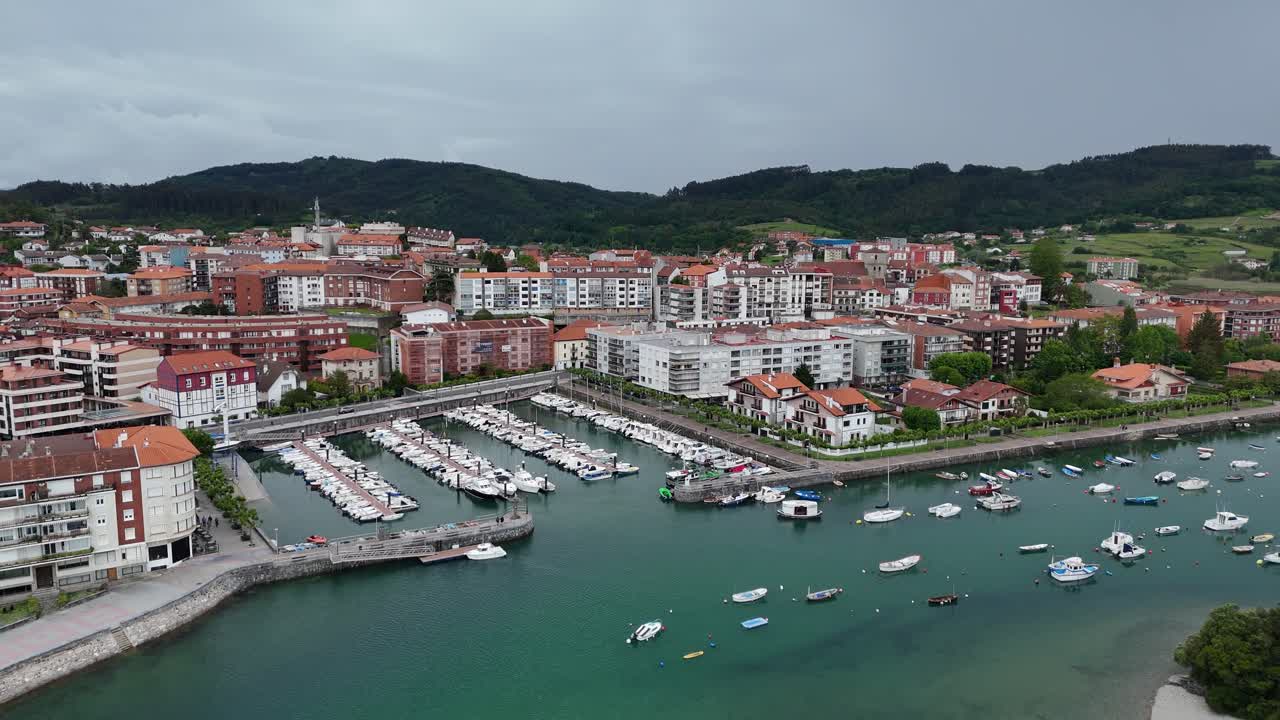 Porto di Gorliz, Spagna settentrionale, riprese aeree 4K con drone