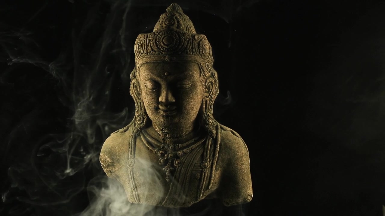 Buda Statue Involved in Smoke