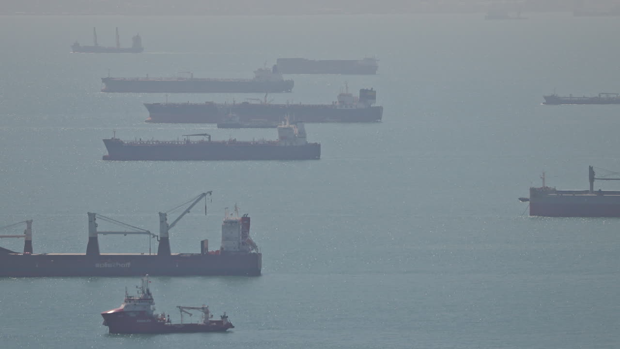 container ships waiting in singapore