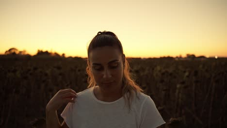 Close-up-view-of-a-sad-tensed-young-woman