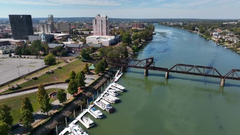 Boats-on-Savannah-River-in-Augusta-Georgia