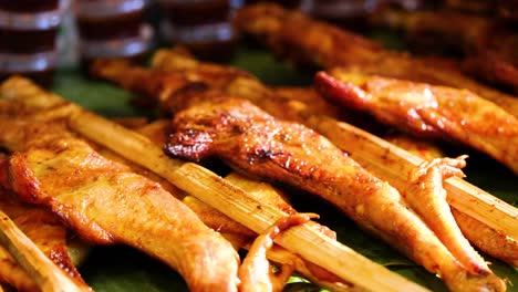 salchichas de pollo a la parrilla