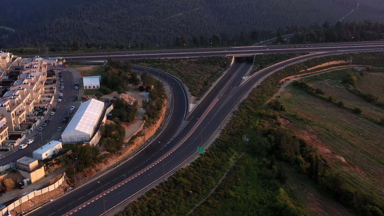 Tel aviv Jerusalem Highway 1 Limited traffic in coronavirus outbreak Lockdown