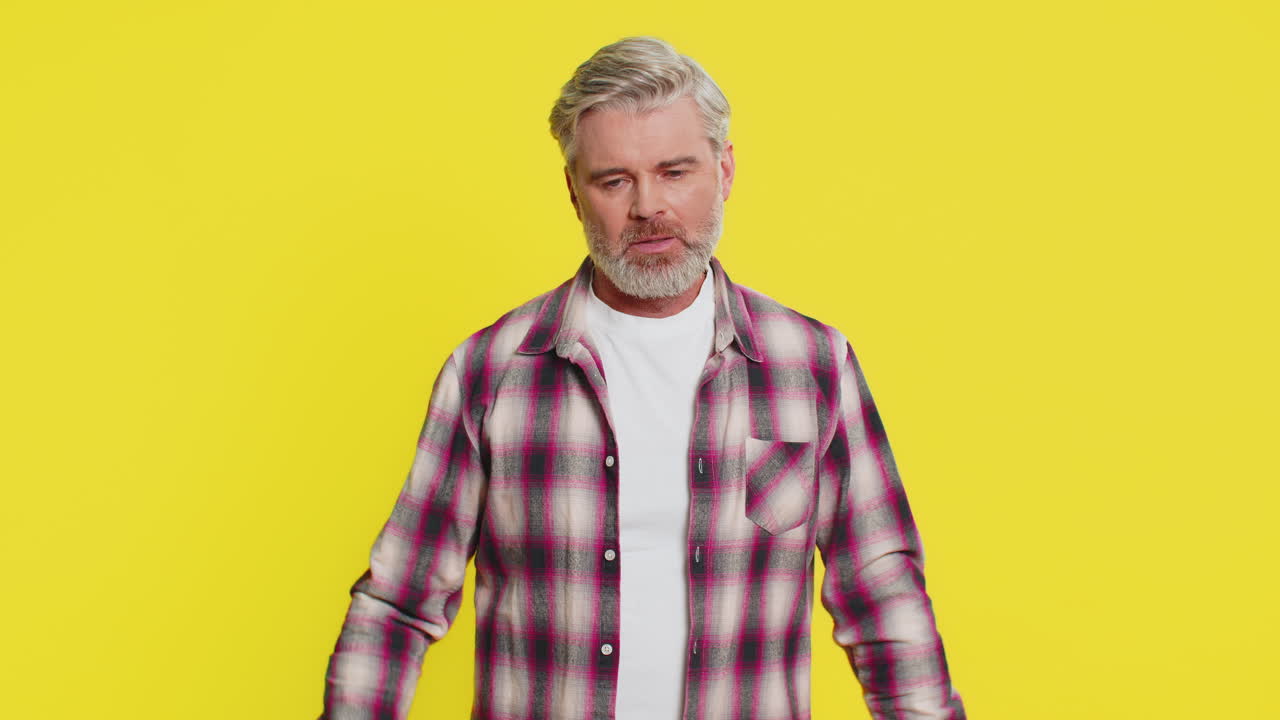 Inspired caucasian man having good idea plan startup showing inspiration motivation eureka gesture