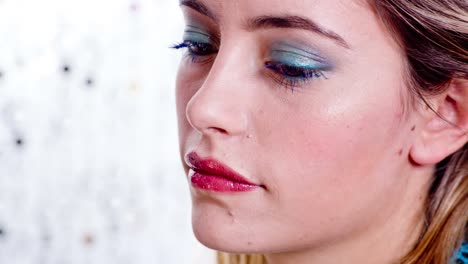 Woman-Make-Up-01