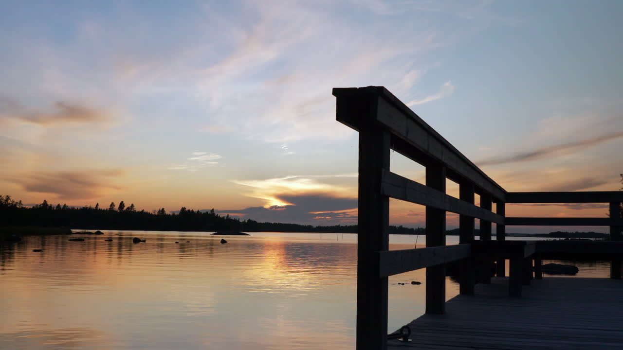 일몰, visby, gotland, sweden의 부두와 바다 경치