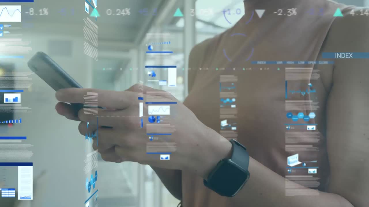 procesamiento de datos estadísticos contra una mujer de negocios afroamericana que usa un teléfono inteligente en la oficina