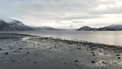 Scenic-View-From-The-Coast-Of-Balsfjorden,-A-Fjord-In-Troms-og-Finnmark,-Norway-With-Overcast