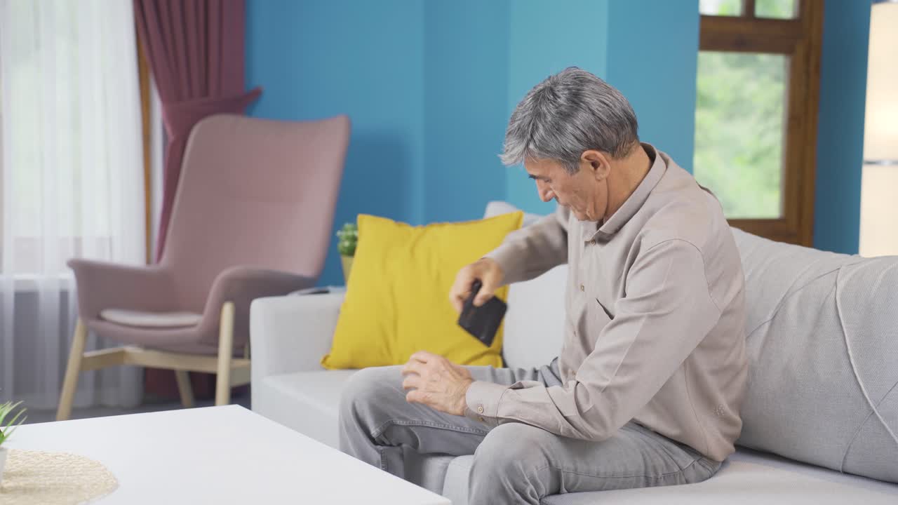 가난하고 빈곤한  ⁇ 은이