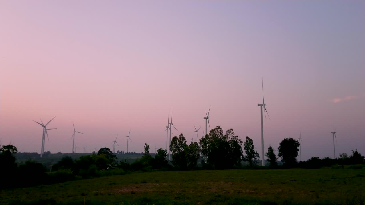 풍력 터빈은 태국과 동남아시아 본토를 위한 청정 대체 에너지 옵션입니다.