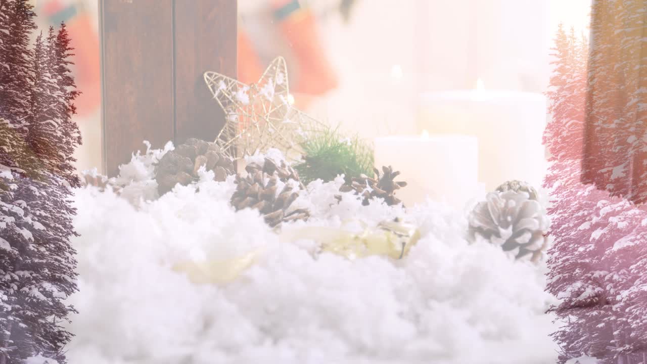 창문을 통해 볼 수 있는 겨울 풍경의 애니메이션 크리스마스 장식
