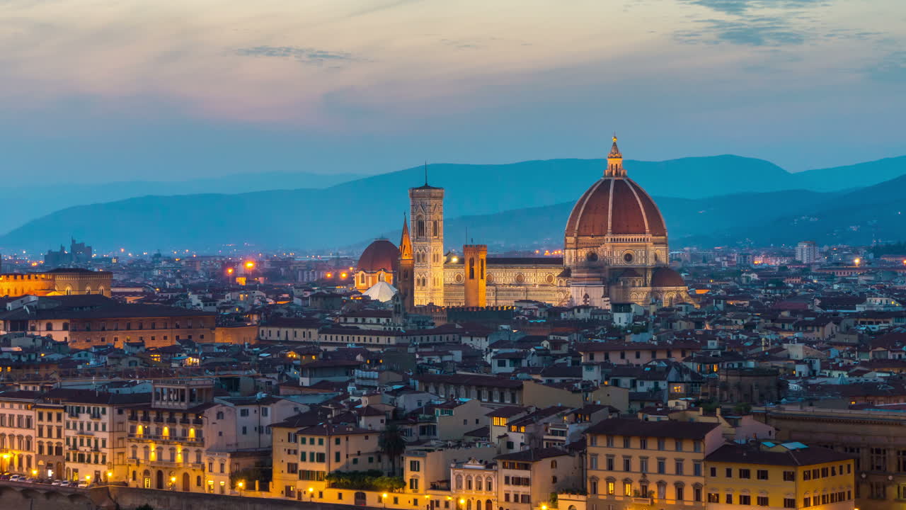 이탈리아의 플로렌스 스카이라인의 해가 뜨는 시간 경과