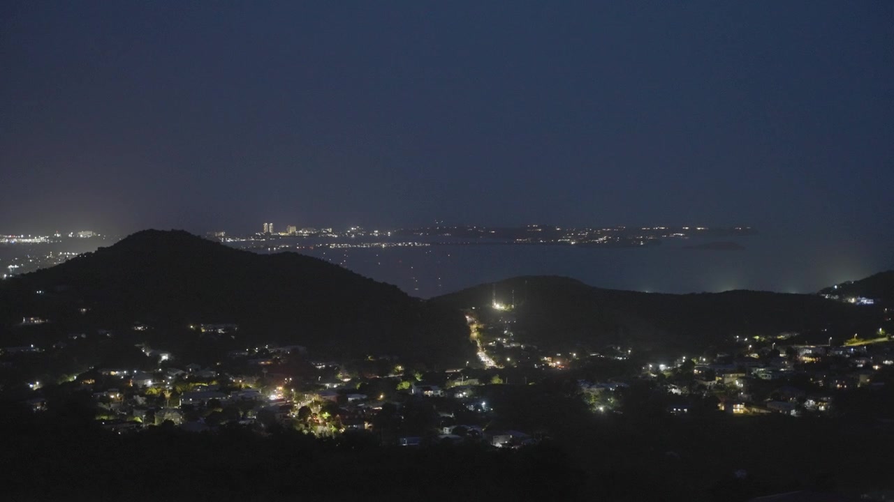 Scatto notturno della città di Saint Martin.