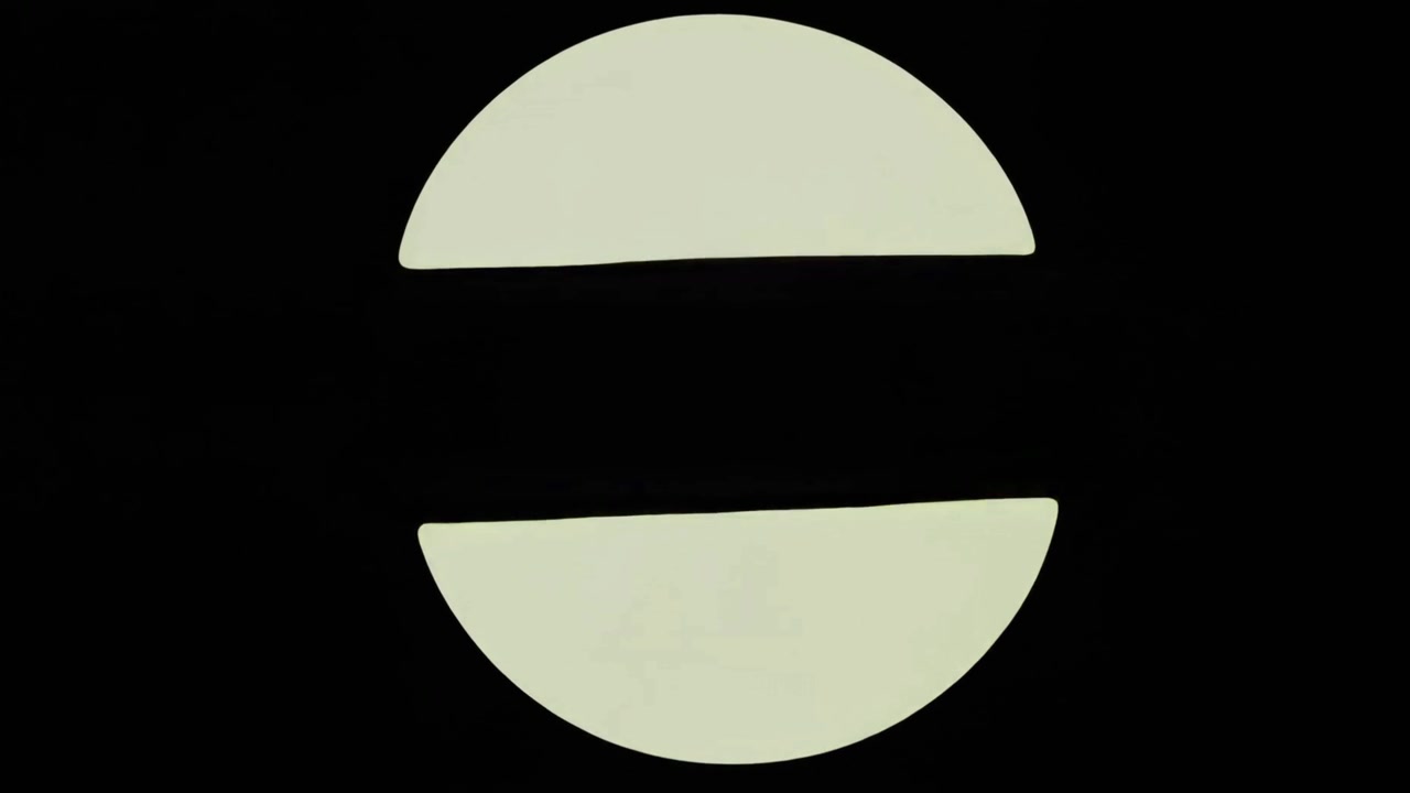 Abstract Animation of Geometric Shapes Expanding and Contracting