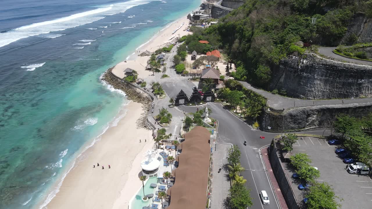 인도네시아 발리의 멜라스티 해변의 드론 뷰.