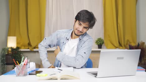 El-Cuerpo-Del-Estudiante-Con-Alergias-Le-Pica.