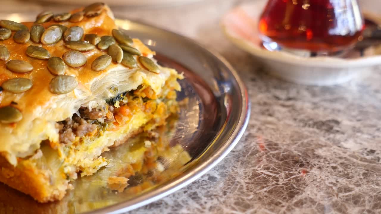 Kabak Çekirdekli Börek