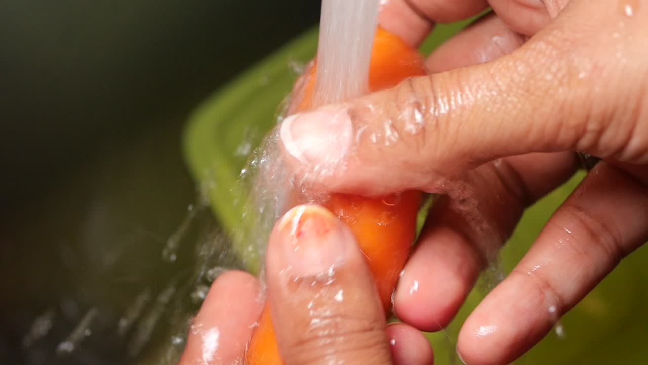 Washing a carrot