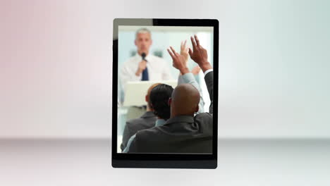 Businessvideos-Auf-Einem-Tablet-Computer