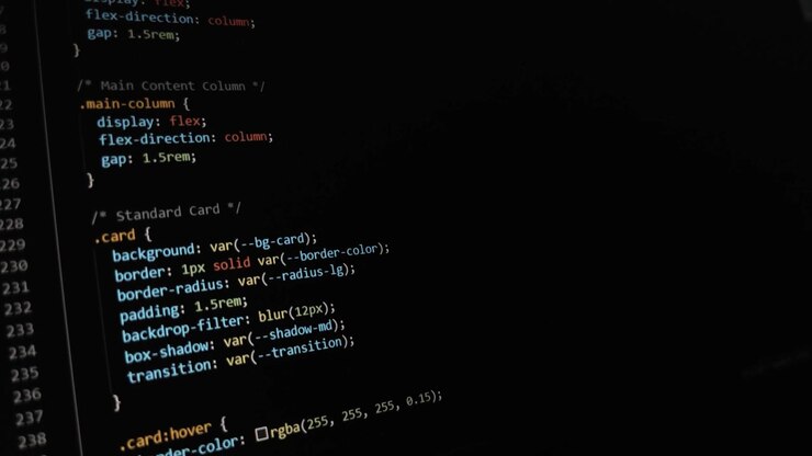 Scrolling gennem CSS-kode på en tekstredigeringsprogram i mørk tilstand
