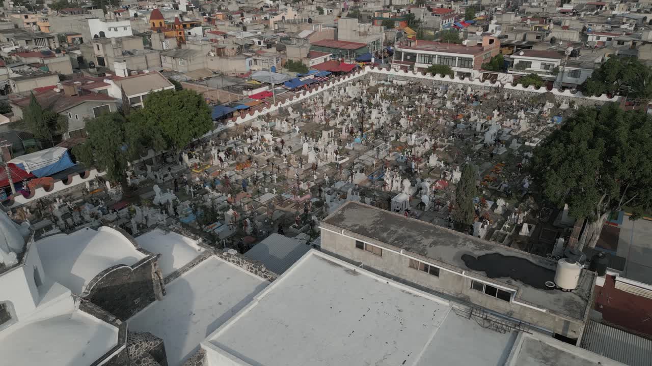 flyover iglesia de st andrews al cementerio de cementerio en mixquic, méxico